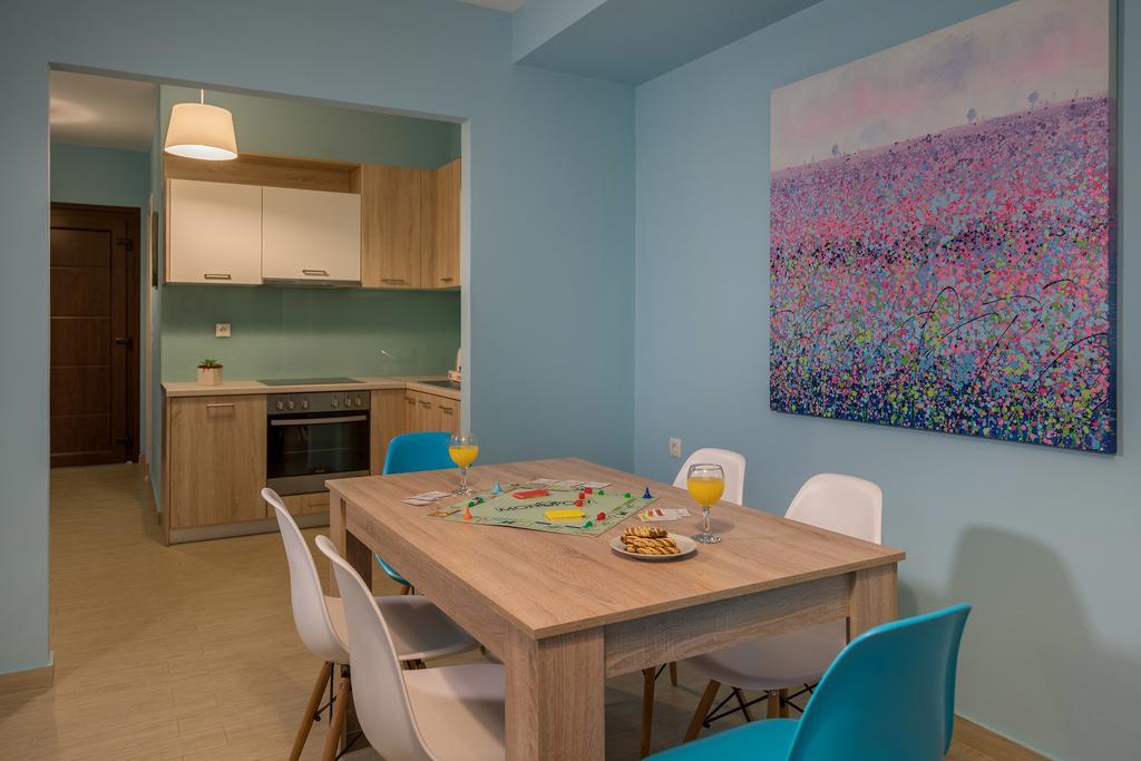 פלאקיאס Stella In The Village Suites מראה חיצוני תמונה